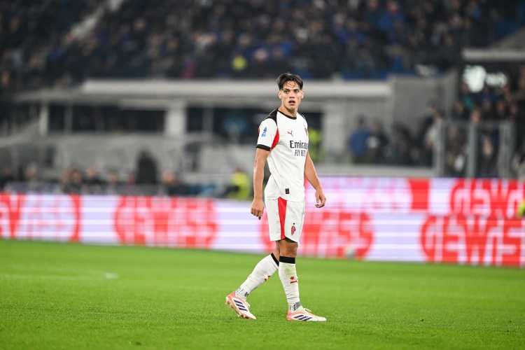 奇异果体育入口-里奇：我和拉比奥特是不同类型的中场 球队的目标是重返欧冠